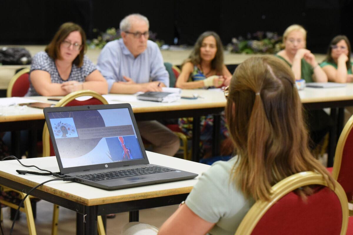 Maturità 2025: il colloquio inizia con un'immagine | Gli studenti si sfidano tra selfie e saperi! -
