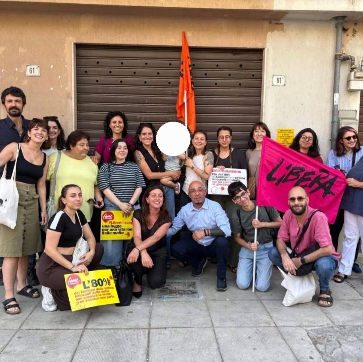 Palermo celebra il coraggio | Ma davvero basta una piastrella? -