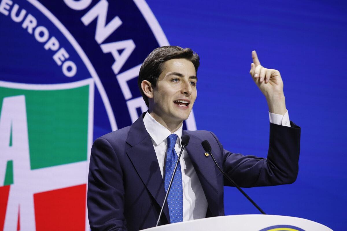 Un padre in guerra con il figlio | La lettera che scuote Forza Italia - 
