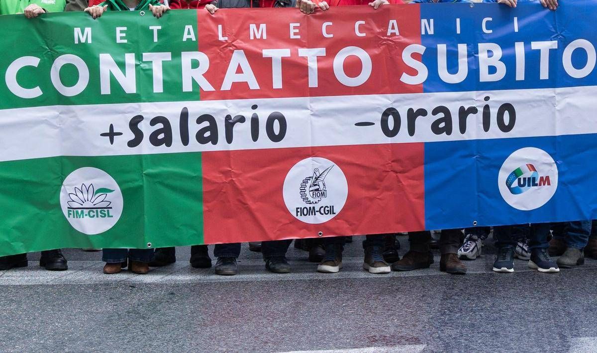 Metalmeccanici in sciopero per rinnovo contratto, manifestazioni in tutta Italia -