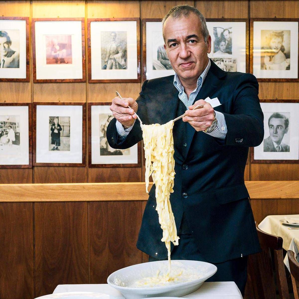 Le Fettuccine Alfredo? "Un'alchimia di soli 3 ingredienti, diffidate dalle imitazioni" -