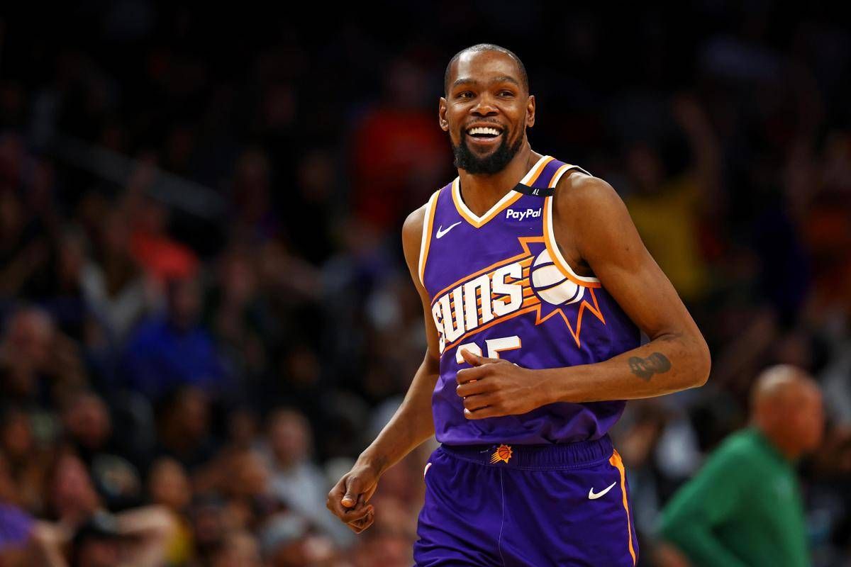 Durant e un maxi scambio in Nba: Kevin a Houston, Green e Brooks a Phoenix -