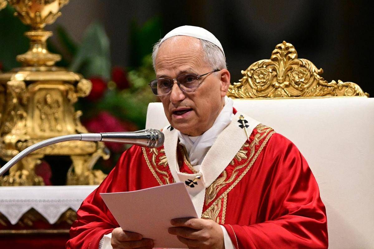 Papa, messa a San Pietro: imposto il Pallio ai nuovi metropoliti - 