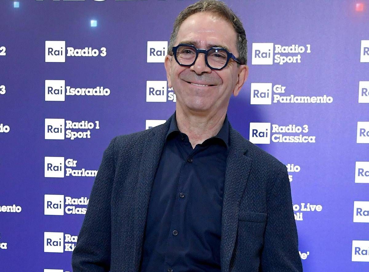 Pino Strabioli confermato in Rai, condurrà 'Caffè Italia' insieme a Greta Mauro -