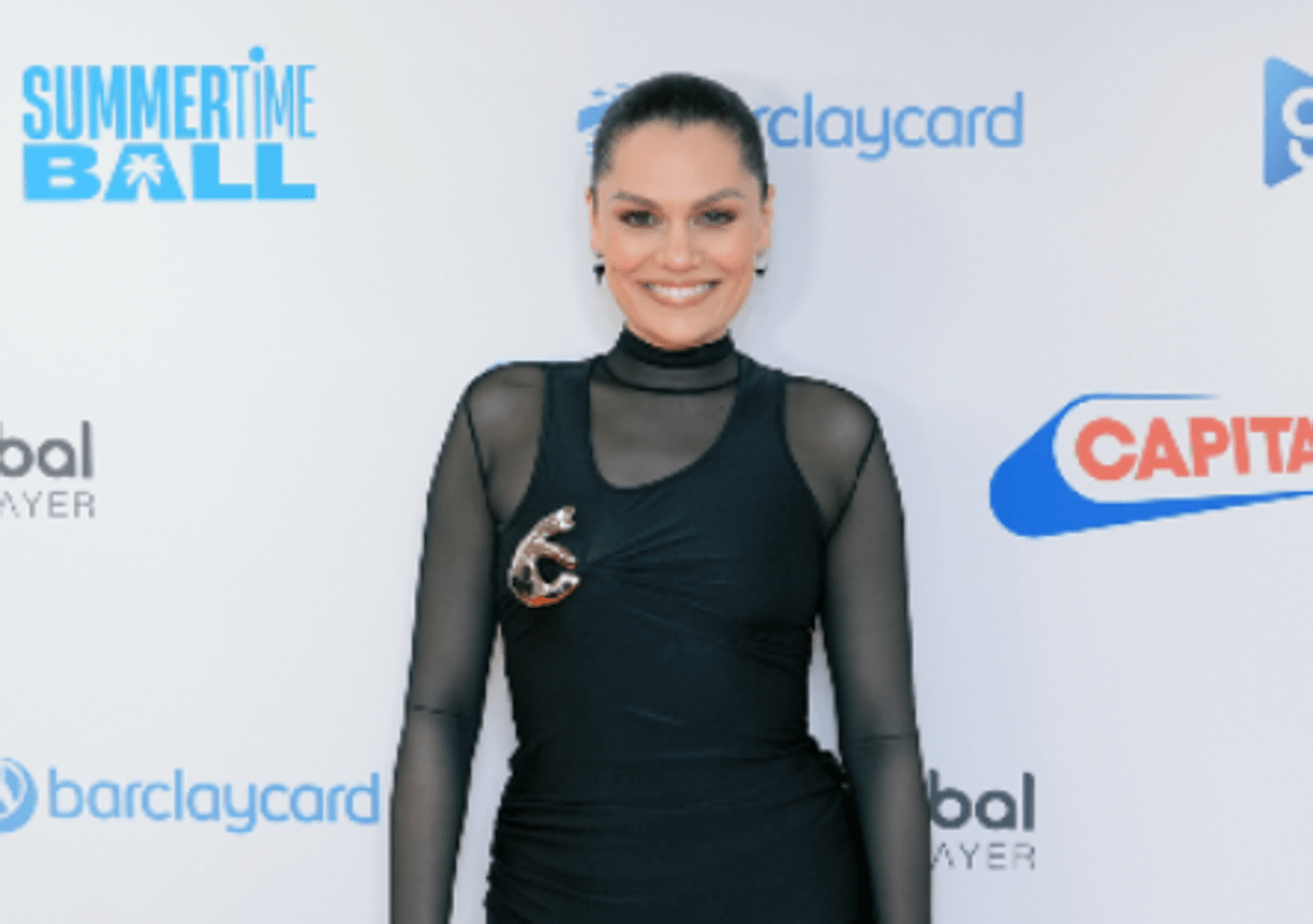 Jessie J operata per un cancro al seno: "Abbraccio chi sta vivendo un momento così difficile" -