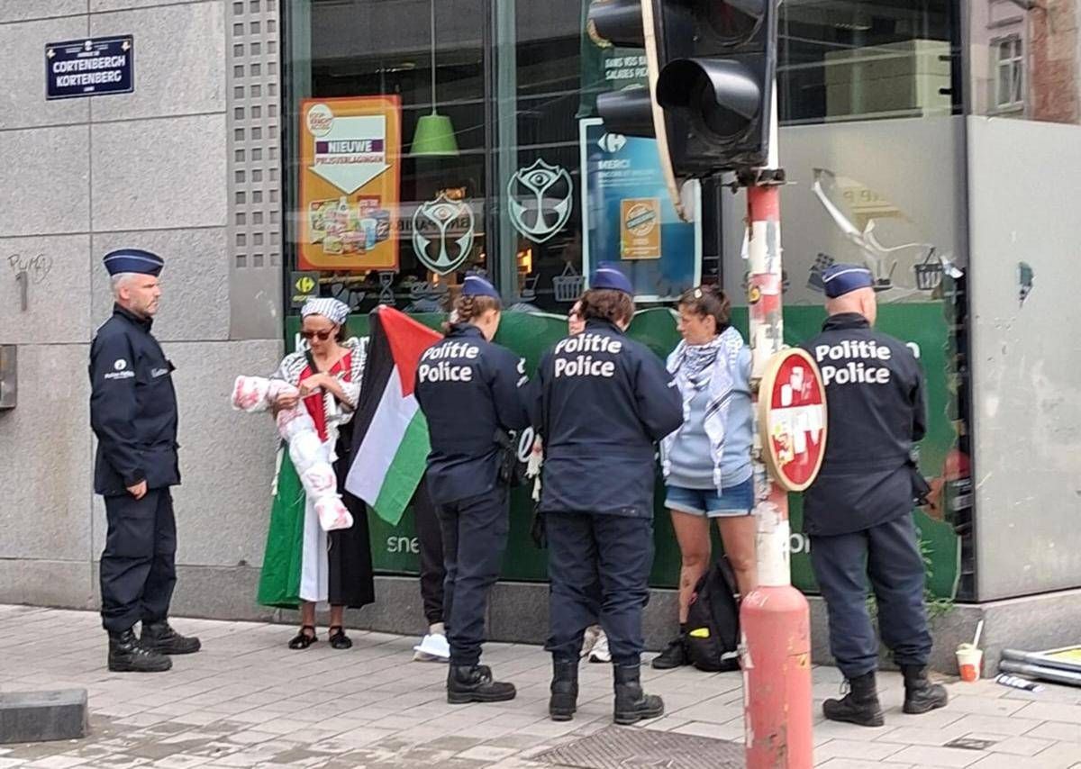 Protesta pro-Pal a Bruxelles, vernice contro negozi e tensioni con polizia -