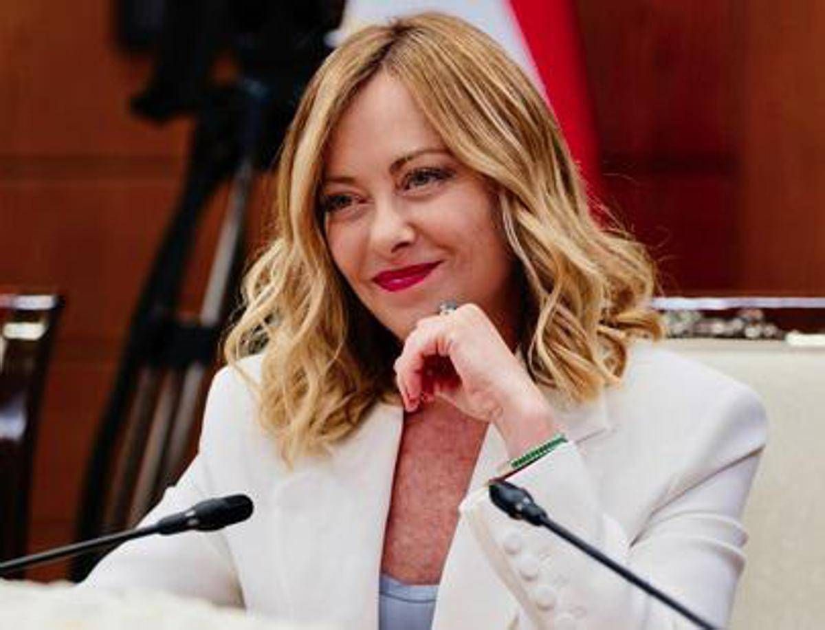 Meloni: "Chi parla di vita, famiglia ed educazione è avvertito come un corpo estraneo" -