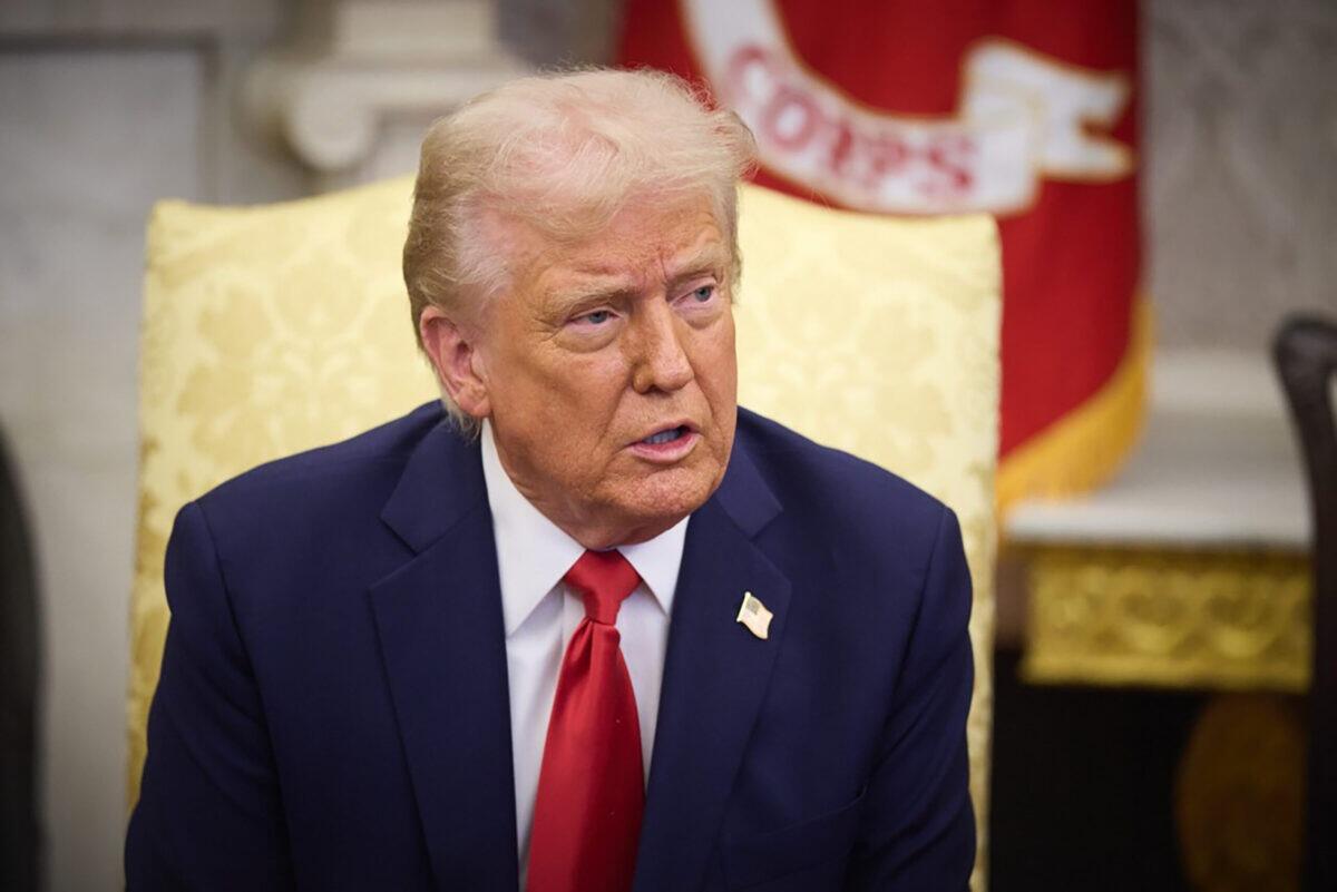 Trump propone la deportazione di immigrati italiani a Guantanamo | Ma l'Europa è davvero a rischio? -