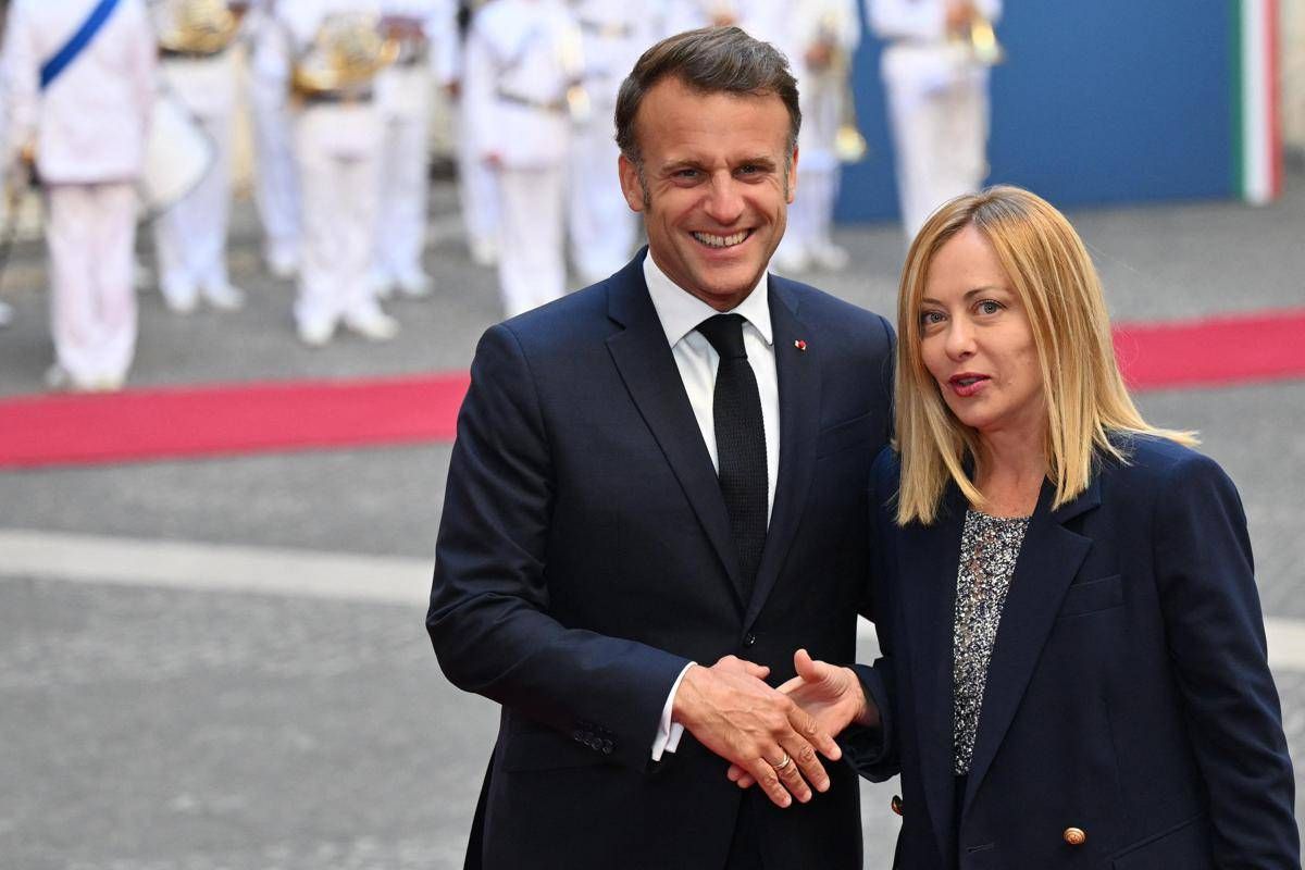 Italia-Francia, Meloni: "Con Macron rafforzato dialogo e coordinamento" -