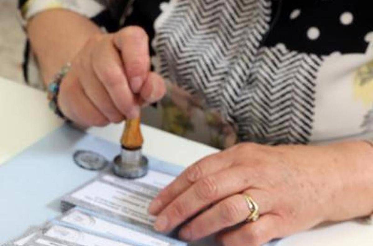 Sondaggi politici, Fratelli d'Italia al 30,5% e Pd in crescita - 