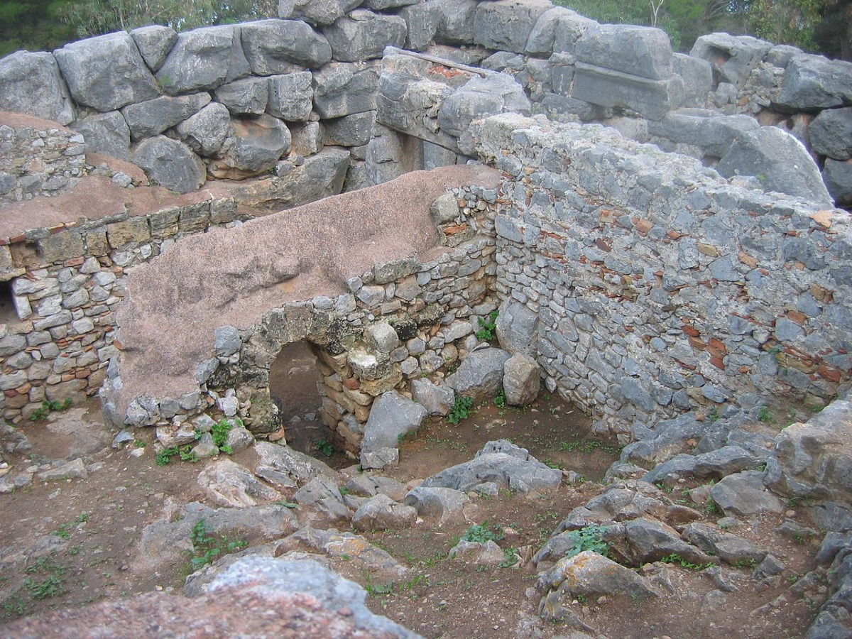 Una scoperta che sta cambiando la storia: il Tempio di Diana a Palermo e il mistero dei megaliti sulla Rocca - Foto: Hein56didden/Wikipedia