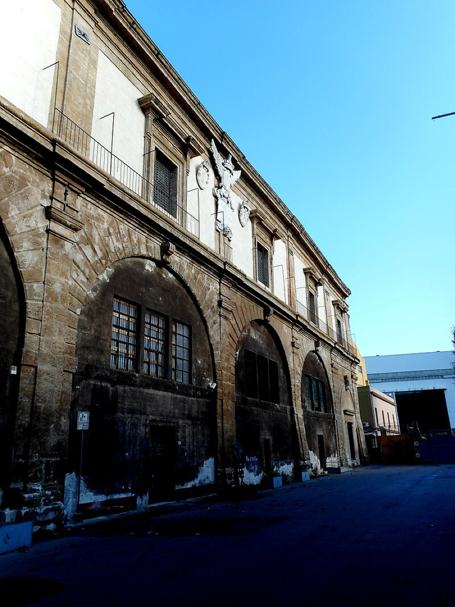 Un viaggio nel passato che nessuno ti ha mai raccontato, l'Arsenale di Palermo, tra cannoni e assurde storie di mare - Foto: Stendhal55/Wikipedia