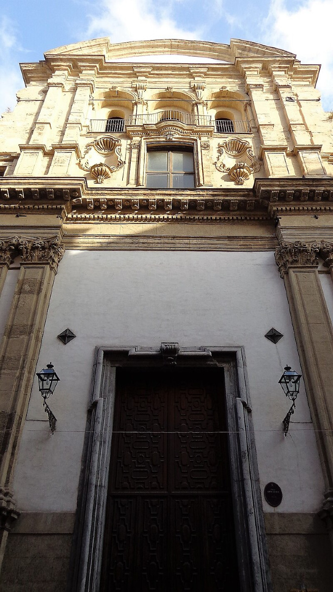 La creazione che sta facendo parlare tutti: sfida i cieli di Palermo - Foto: Effems/Wikipedia