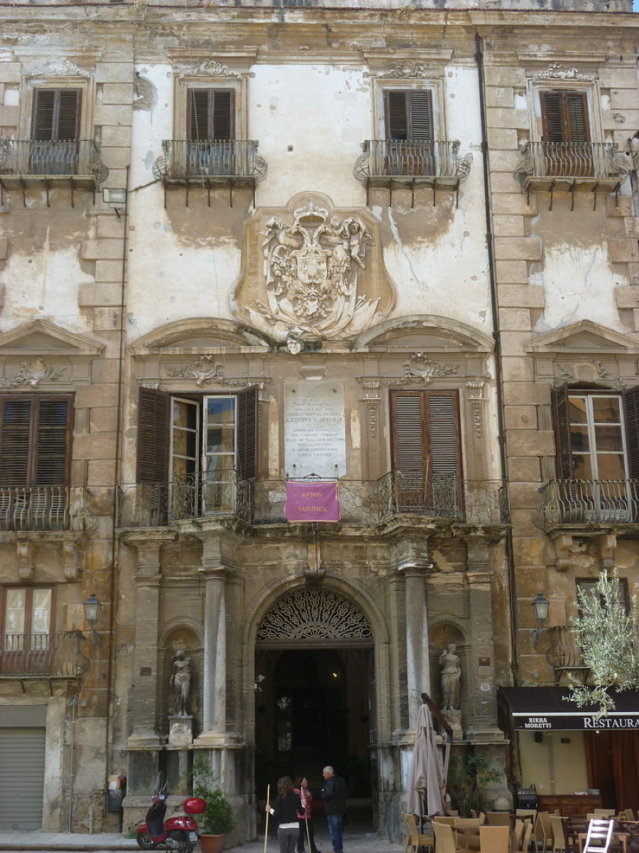 La dimora che ha segnato la storia di Palermo, nasconde una vicenda sorprendente - Foto: Antoine Pitrou/Wikipedia