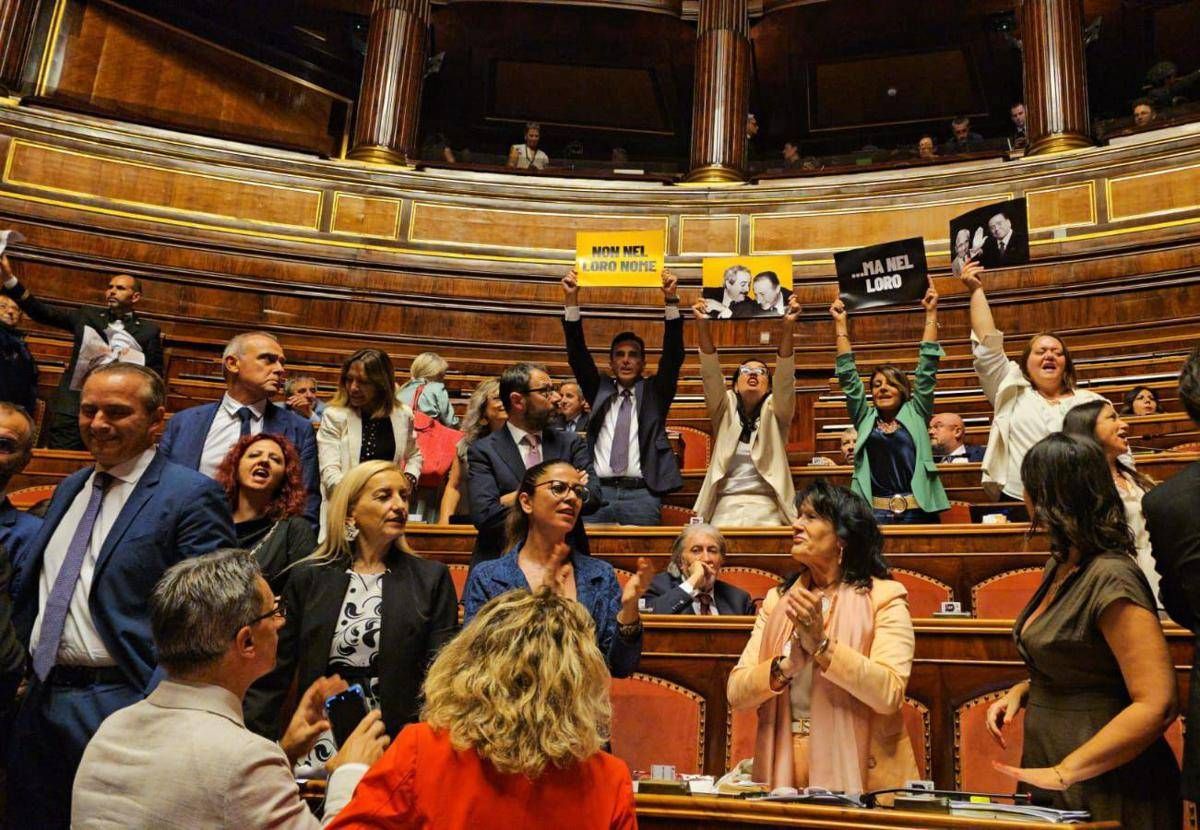 Separazione delle carriere, via libera dal Senato. Meloni: "Passo importante". Protestano le opposizioni -