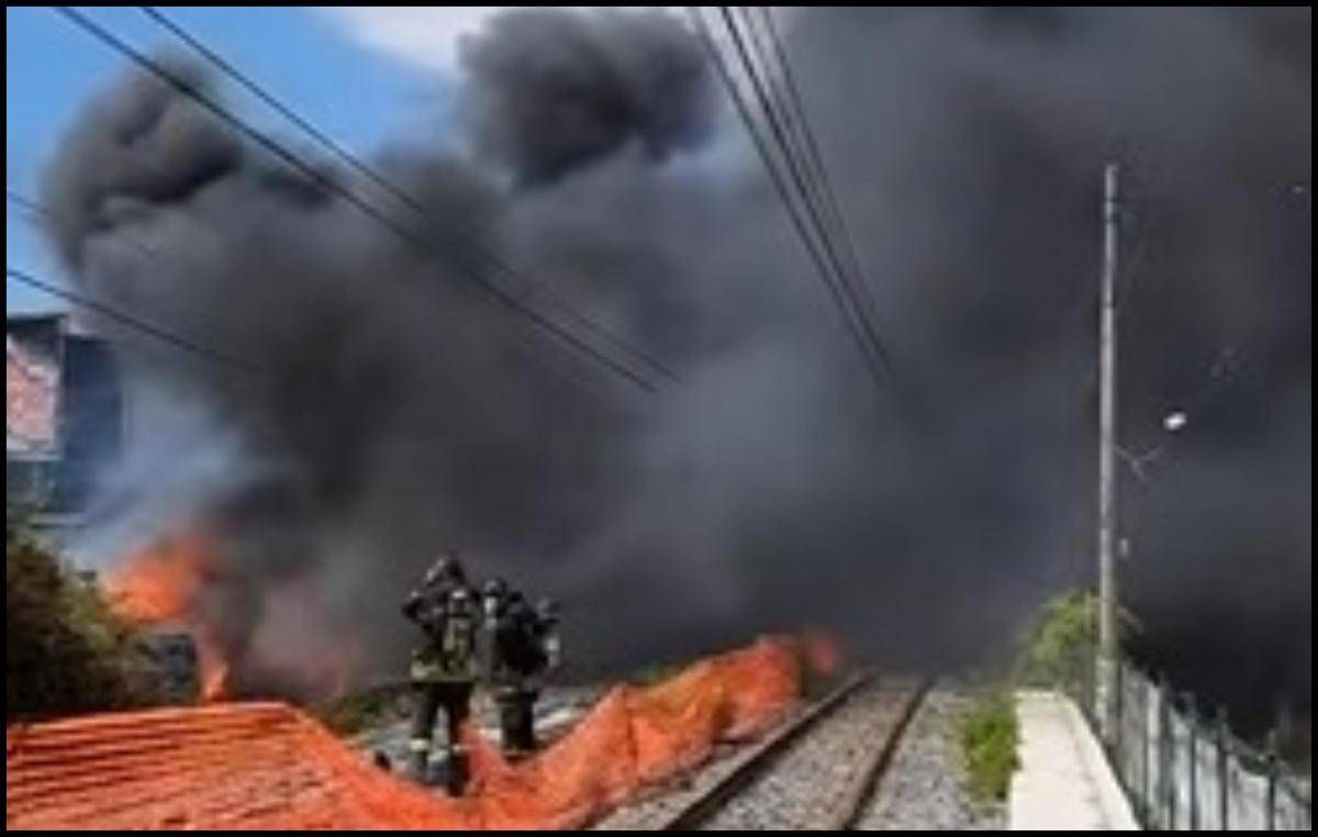 Incendio a Pompei vicino ai binari, stop alla Circumvesuviana -