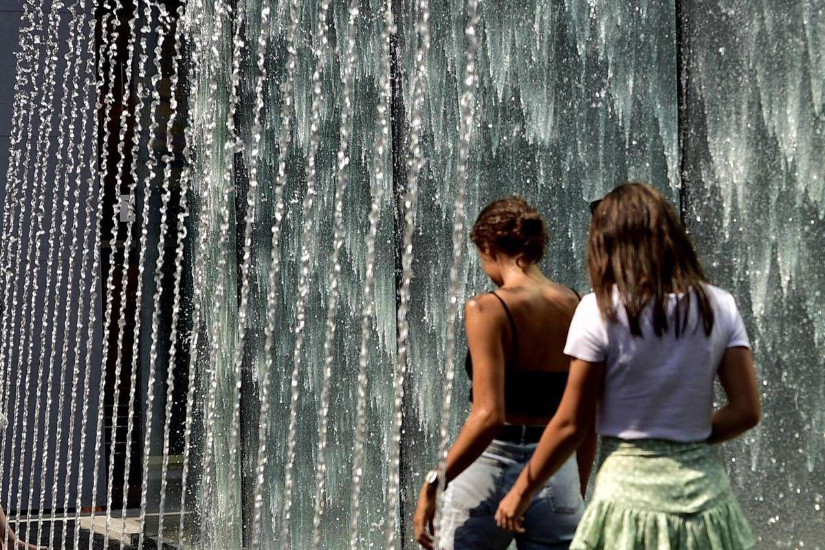 Caldo allenta la morsa nel weekend, oggi ancora allerta rossa in tre città - 