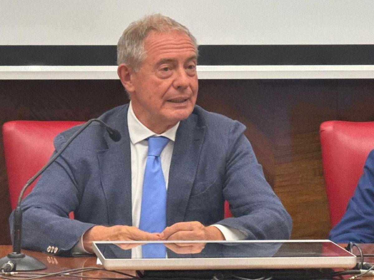 Blue economy, Urso: "Economia del mare comparto trainante del sistema paese" -