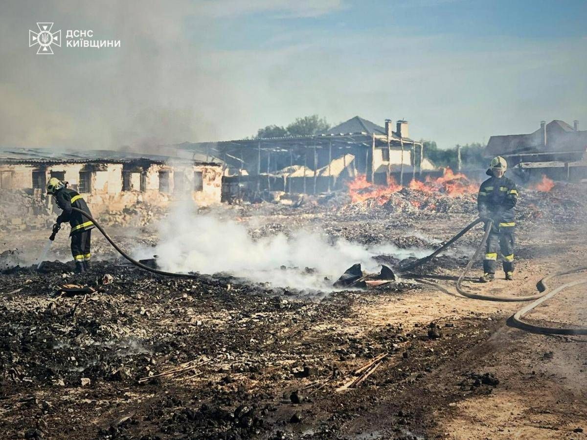 Ucraina, Russia sferra attacco più duro da inizio guerra: 728 droni e 13 missili - 