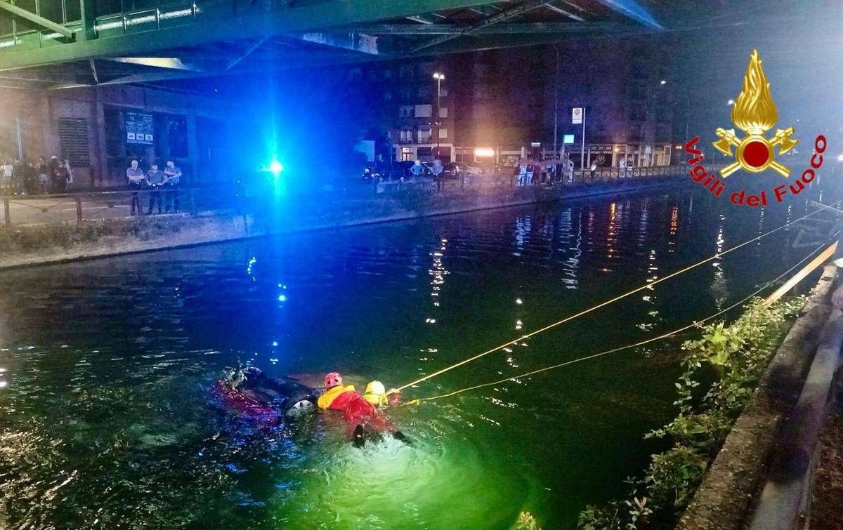Tragedia a Corsico, finisce dentro al naviglio in auto: morto 24enne - 