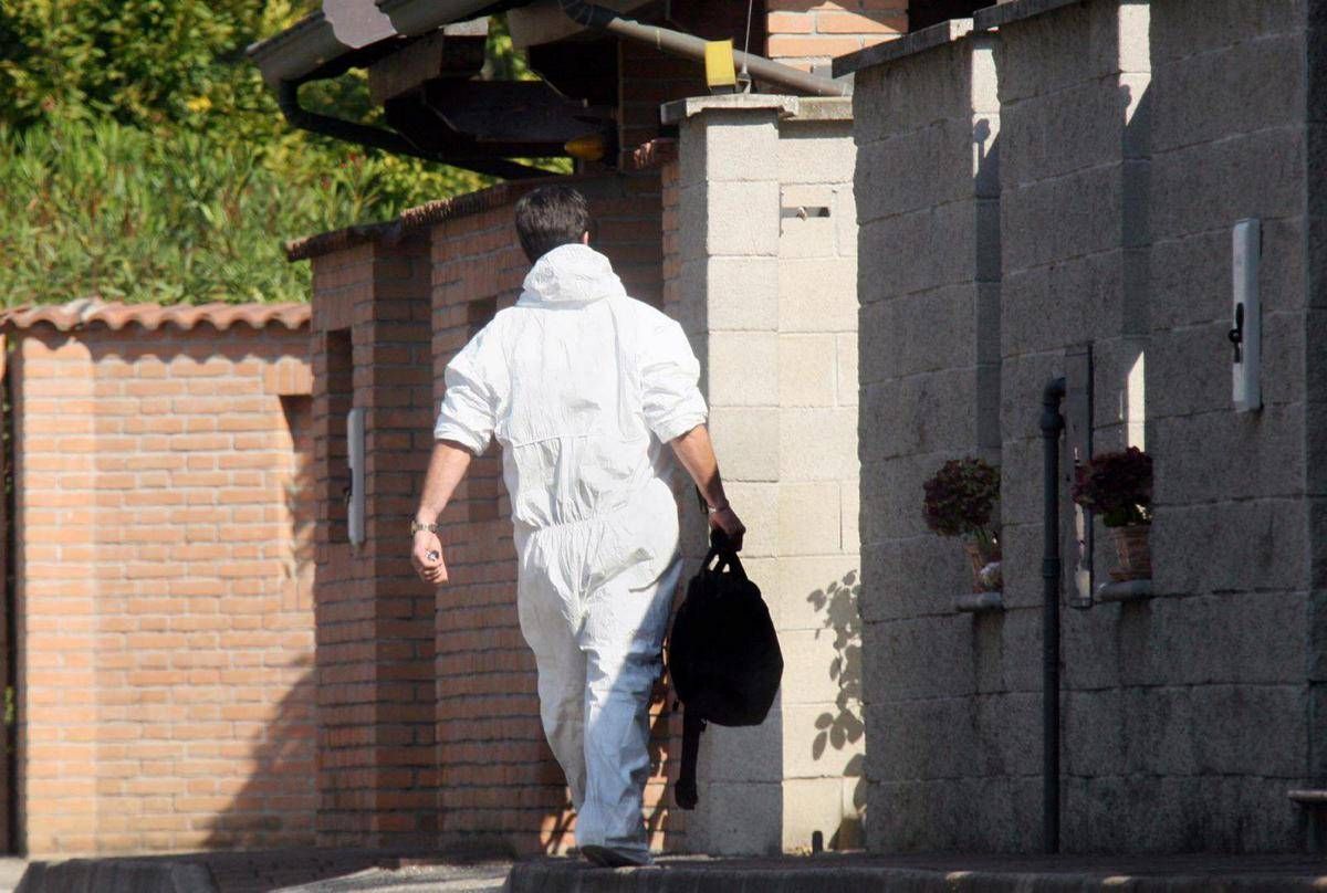Caso Garlasco, cosa c'è sulla garza: in due prelievi su tre stessa contaminazione - 