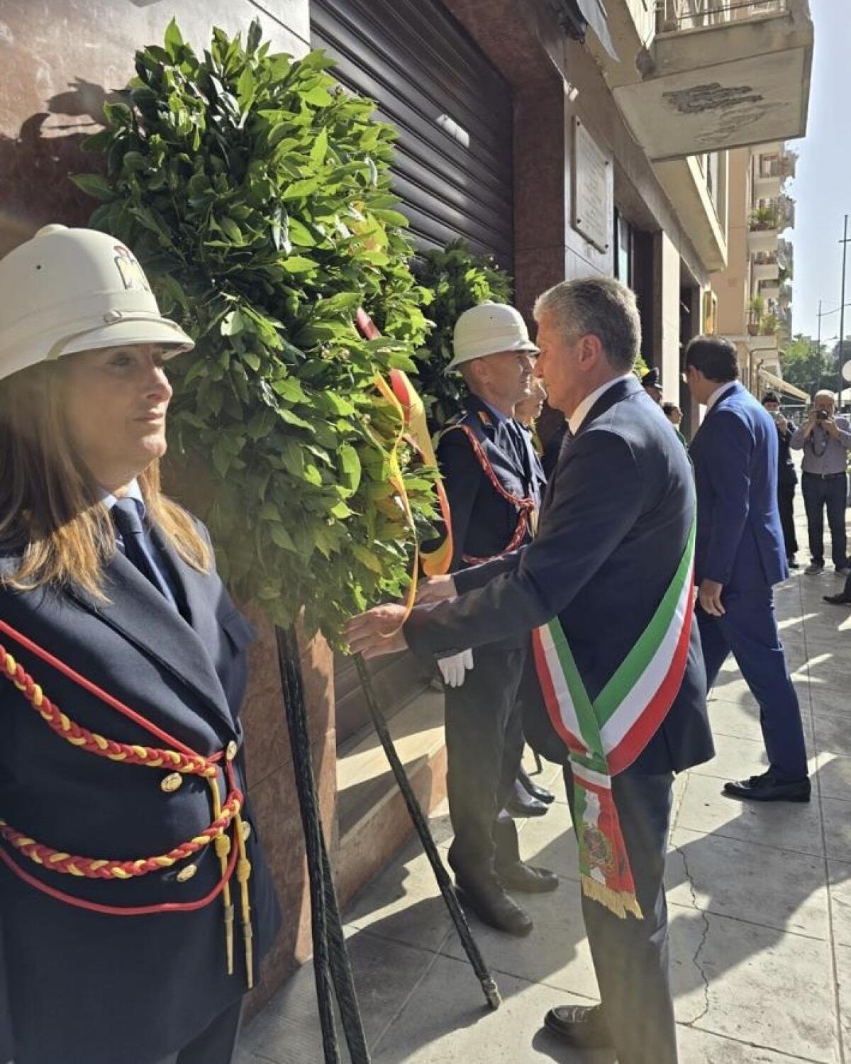 Palermo celebra un eroe dimenticato | Scopri il mistero dietro la mafia e il coraggio di Boris Giuliano! -