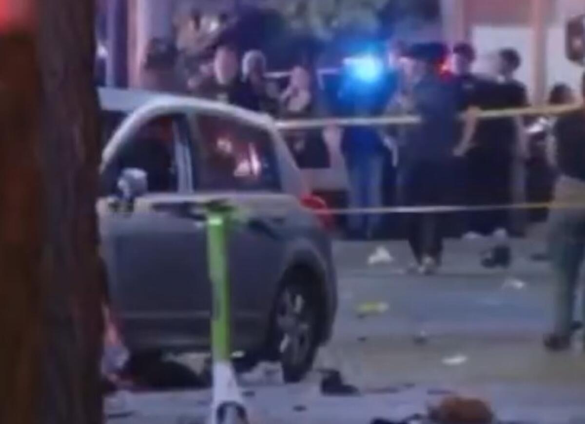 Auto piomba sulla folla a Hollywood | Scopri perché l'incidente ha sconvolto tutti! -