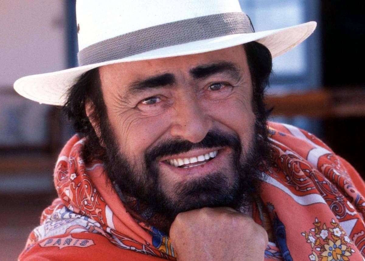 Premio Eccellenza del Mediterraneo 2025, omaggio alla memoria del Maestro Luciano Pavarotti -