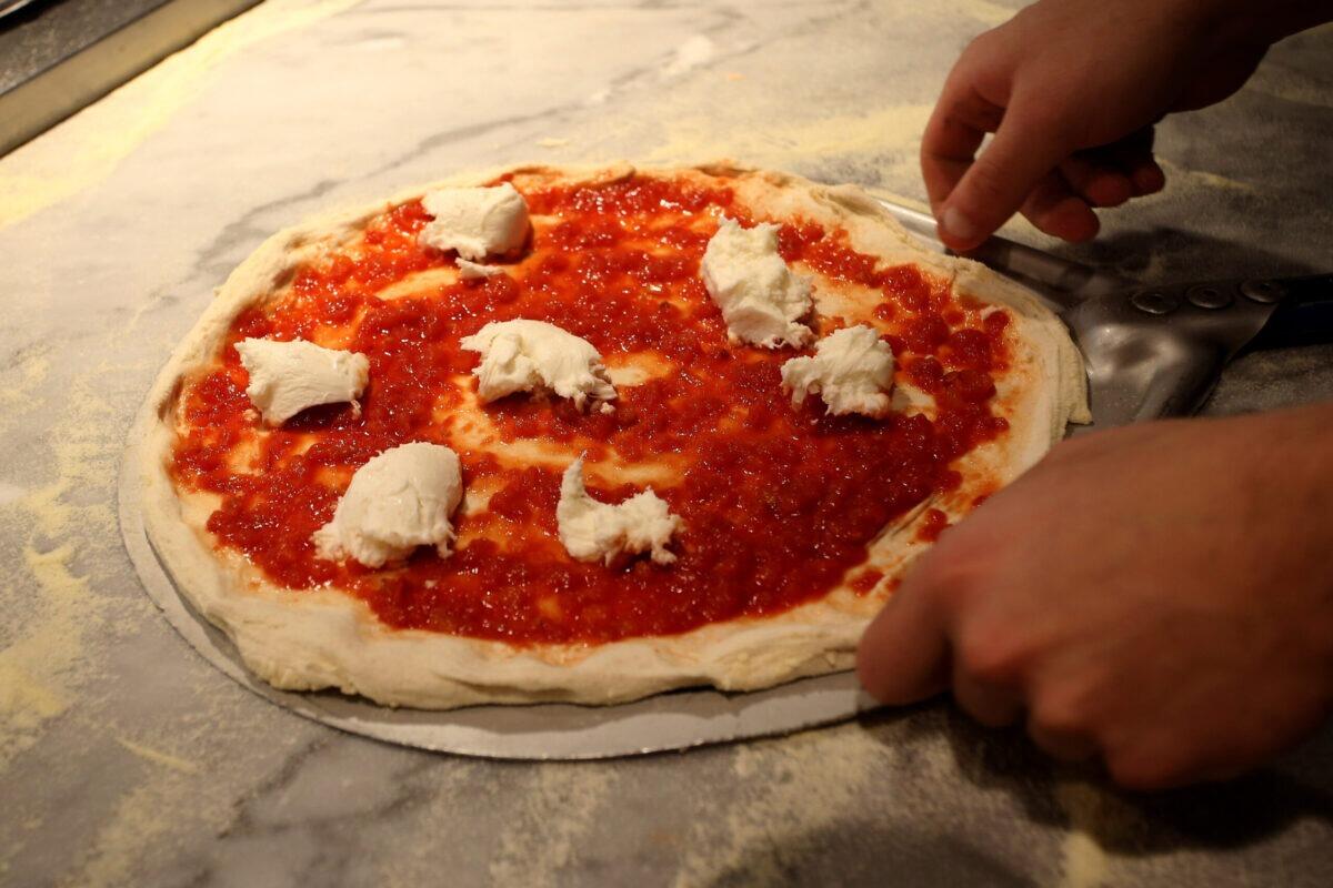 La prima pizzeria italiana su una nave da crociera | Scopri il segreto dell'Ospitalità Italiana nel Mondo! - 