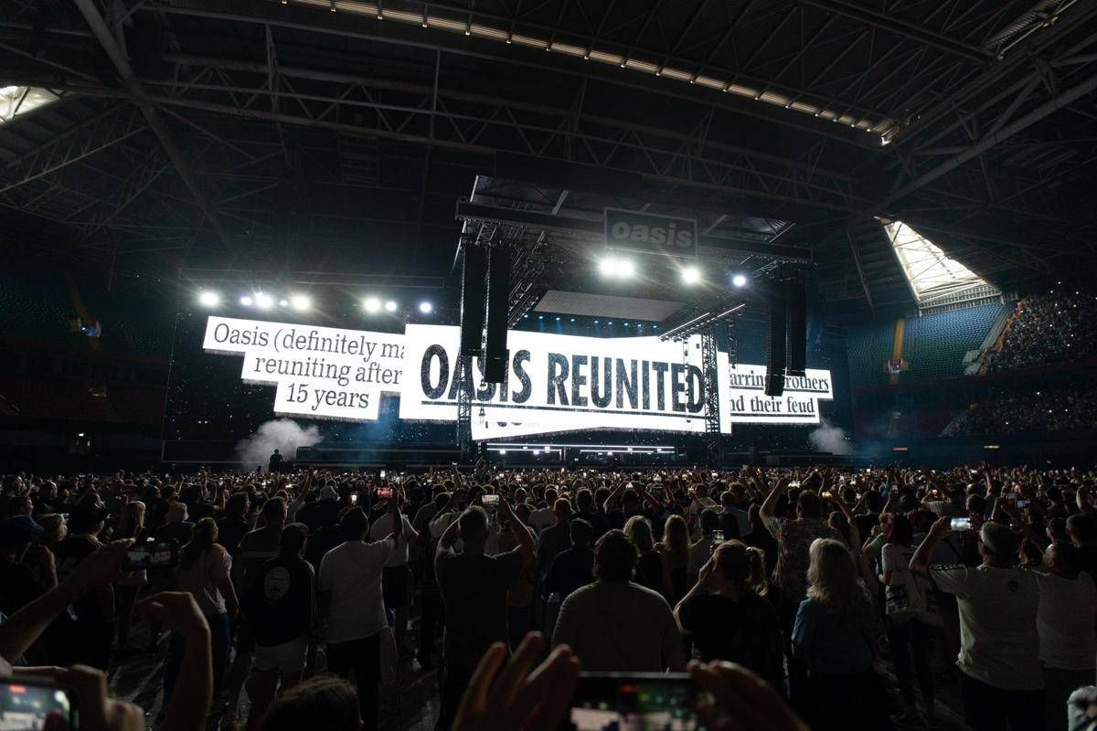 Accuse di stupro per Paul Gallagher, fratello maggiore degli Oasis Noel e Liam -