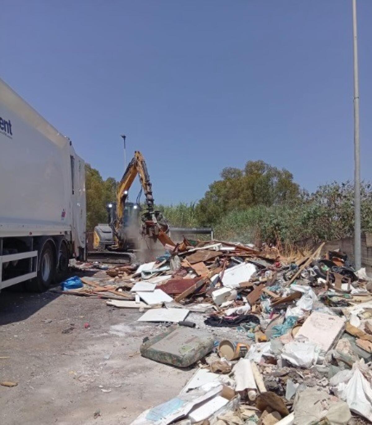 Rifiuti abbandonati nel Comune di Catania | La vera battaglia per la pulizia della città è appena iniziata! -