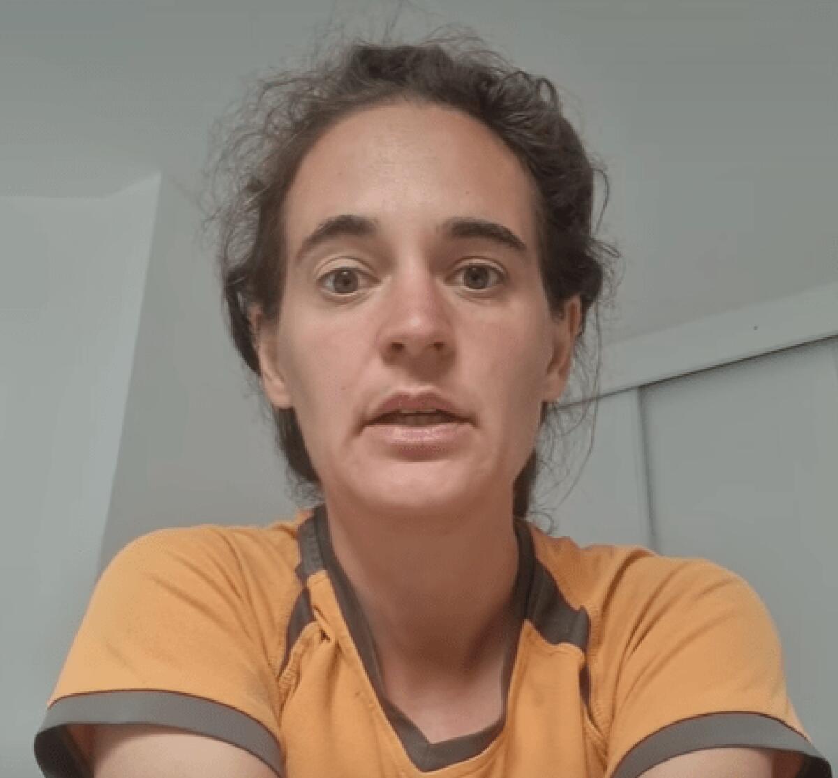 Carola Rackete abbandona l'Europarlamento dopo un anno | Una decisione che potrebbe capovolgere il futuro del clima europeo? - 