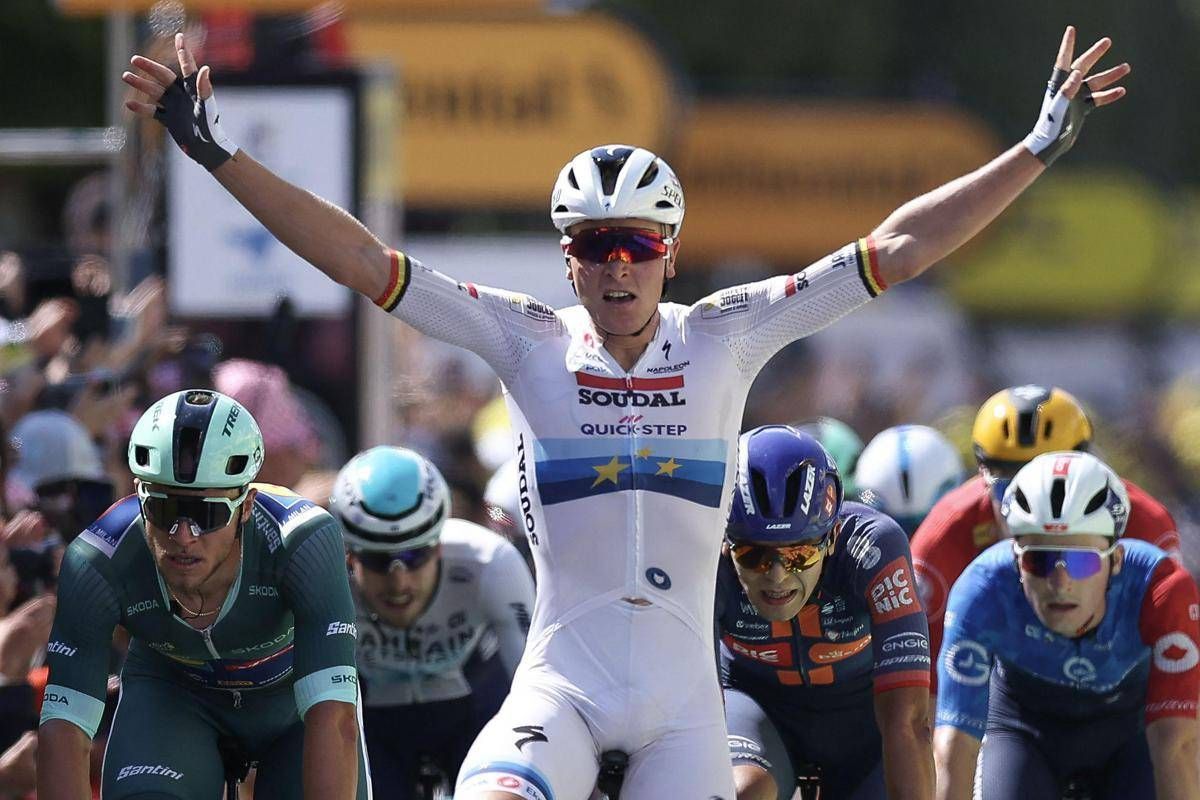 Tour de France, a Merlier la nona tappa davanti a Milan -