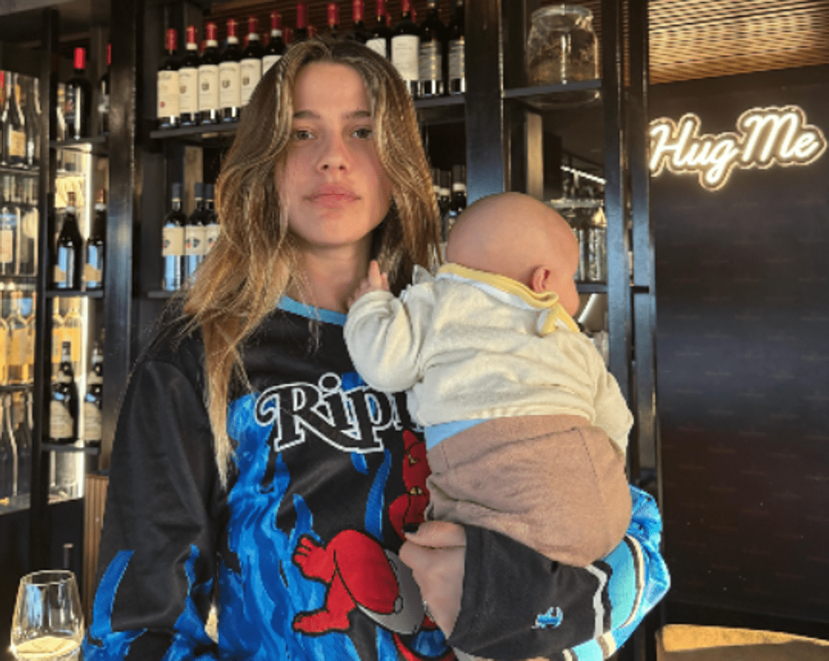 Ultimo, il figlio Enea compie 8 mesi. La dedica di Jacqueline: "Amo essere la tua mamma" -