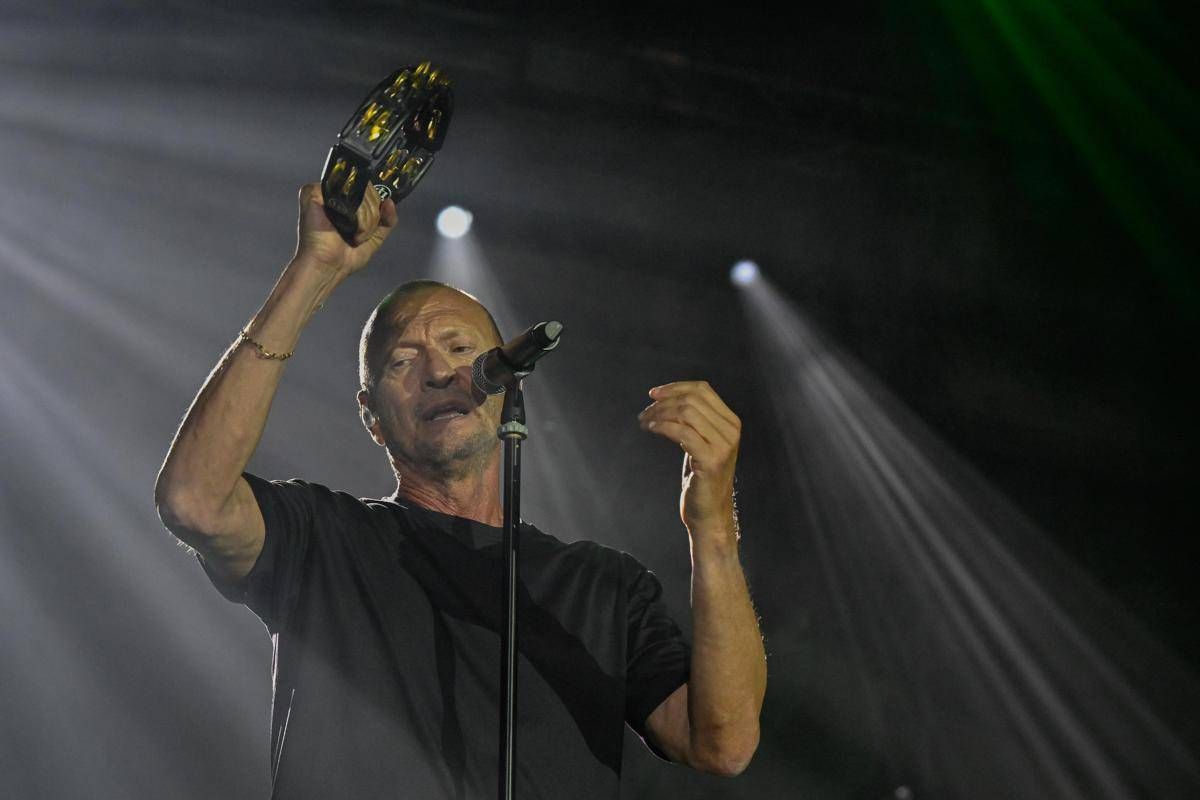 "Biagio Antonacci al pronto soccorso per soffocamento". La smentita del cantante - 