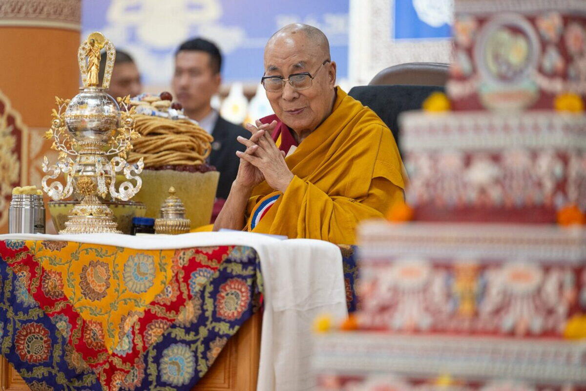 Il Dalai Lama annuncia un successore inaspettato | La tradizione tibetana è destinata a continuare? -