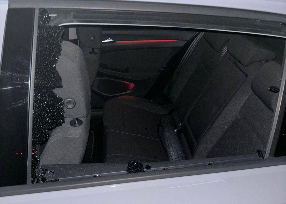 Ai Cancelli di Ostia finestrini distrutti e auto razziate, ladri (ancora) in azione al 'Mare di Roma' -