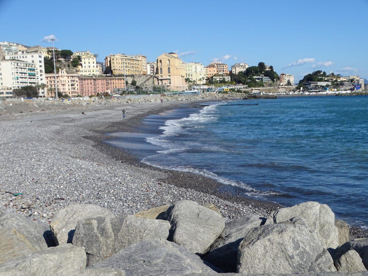 Brutale violenza in una tenda sulla spiaggia | Perché la vittima ha aspettato una settimana per denunciare? -