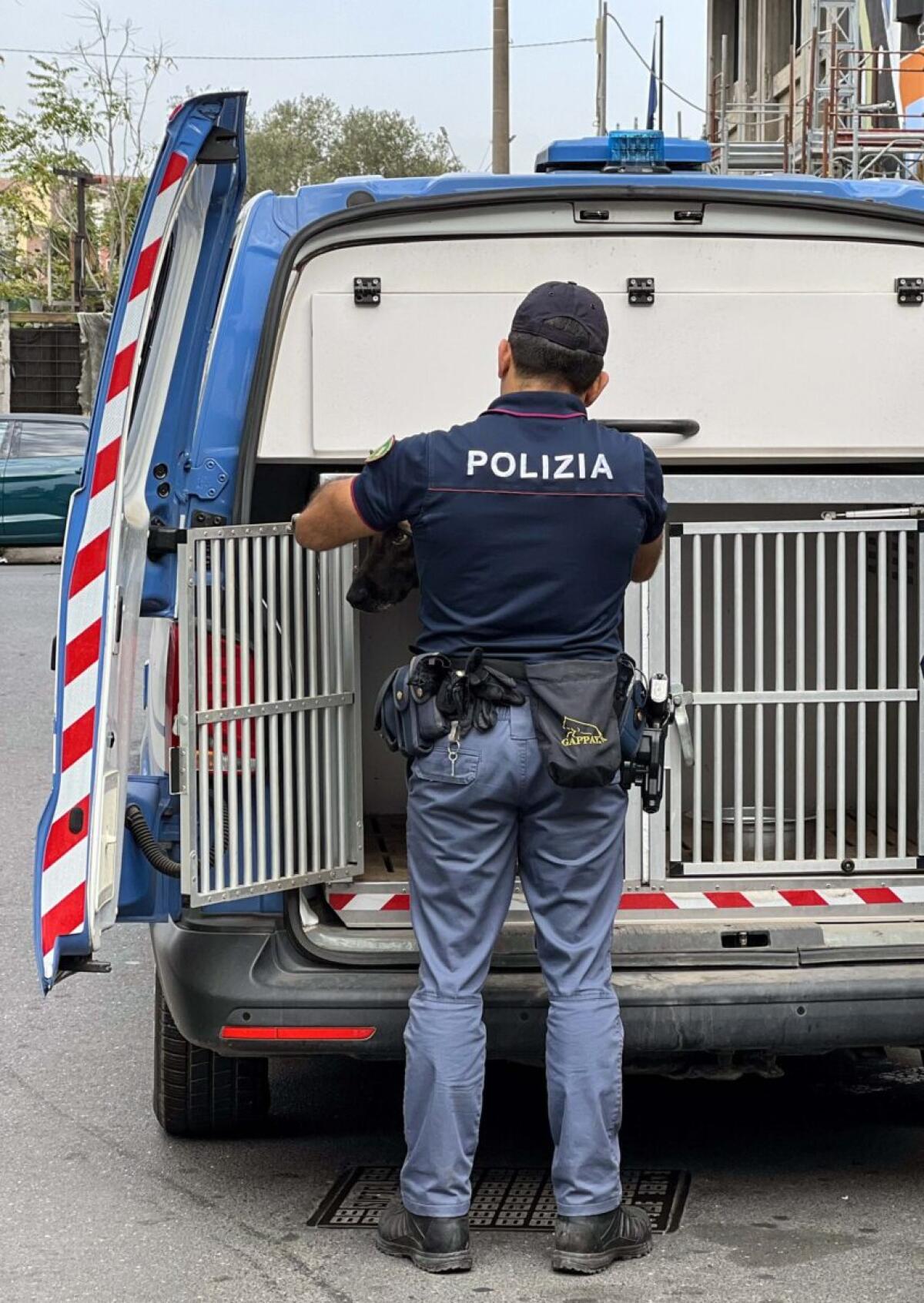 Catania: Un giovanissimo arrestato con 1,5 chili di cocaina | Ma chi l'avrebbe mai detto che il sogno di una vita si nascondeva in un laboratorio? -