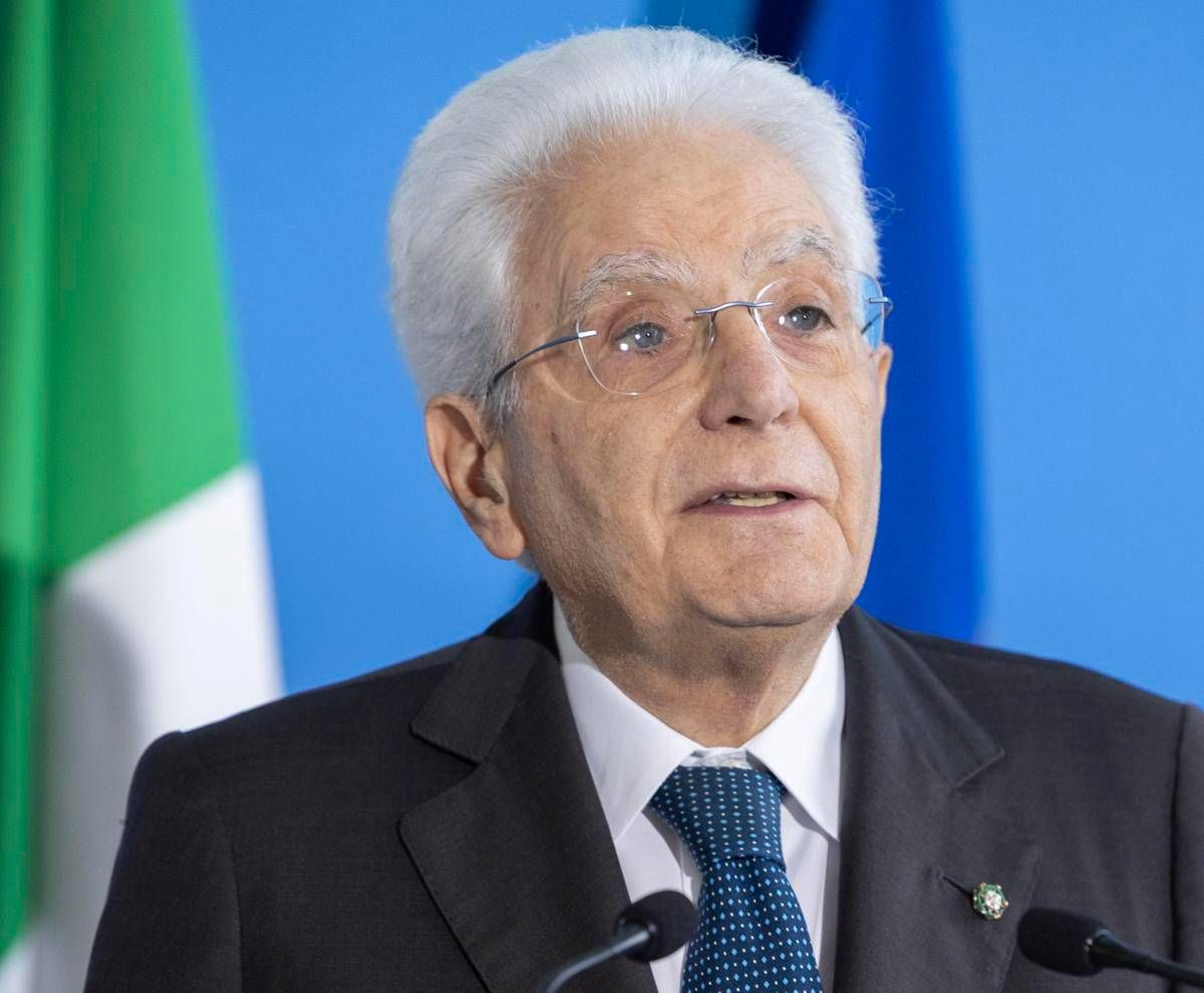 Ucraina, Mattarella: "Aggressione Russia ha imposto accelerazione rafforzamento Nato" -