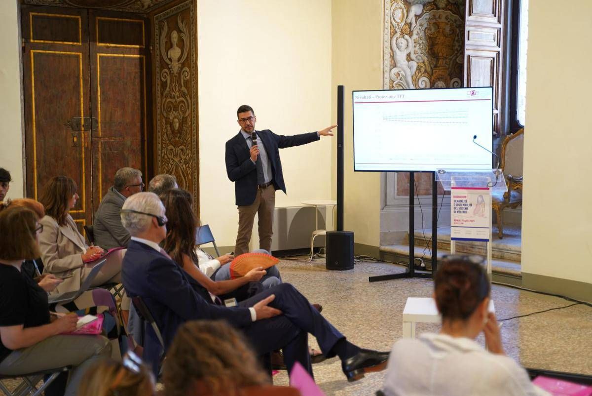 Natalità, lo studio: per calo demografico entro 2050 quasi -1% Pil annuo, -482 miliardi di euro - 