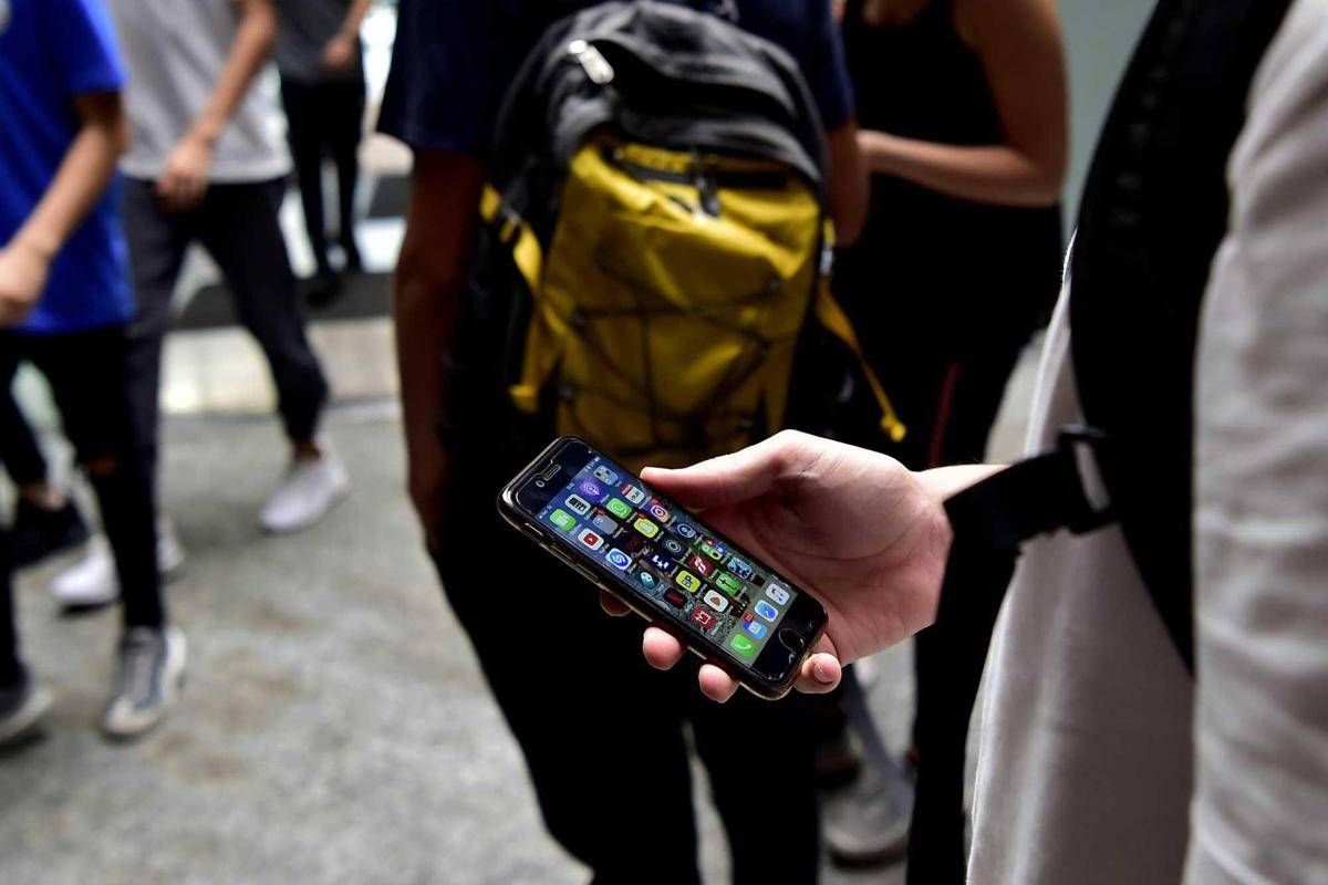 Scuola, Meritocrazia Italia: "Su cellulari da Valditara risposta concreta" - 