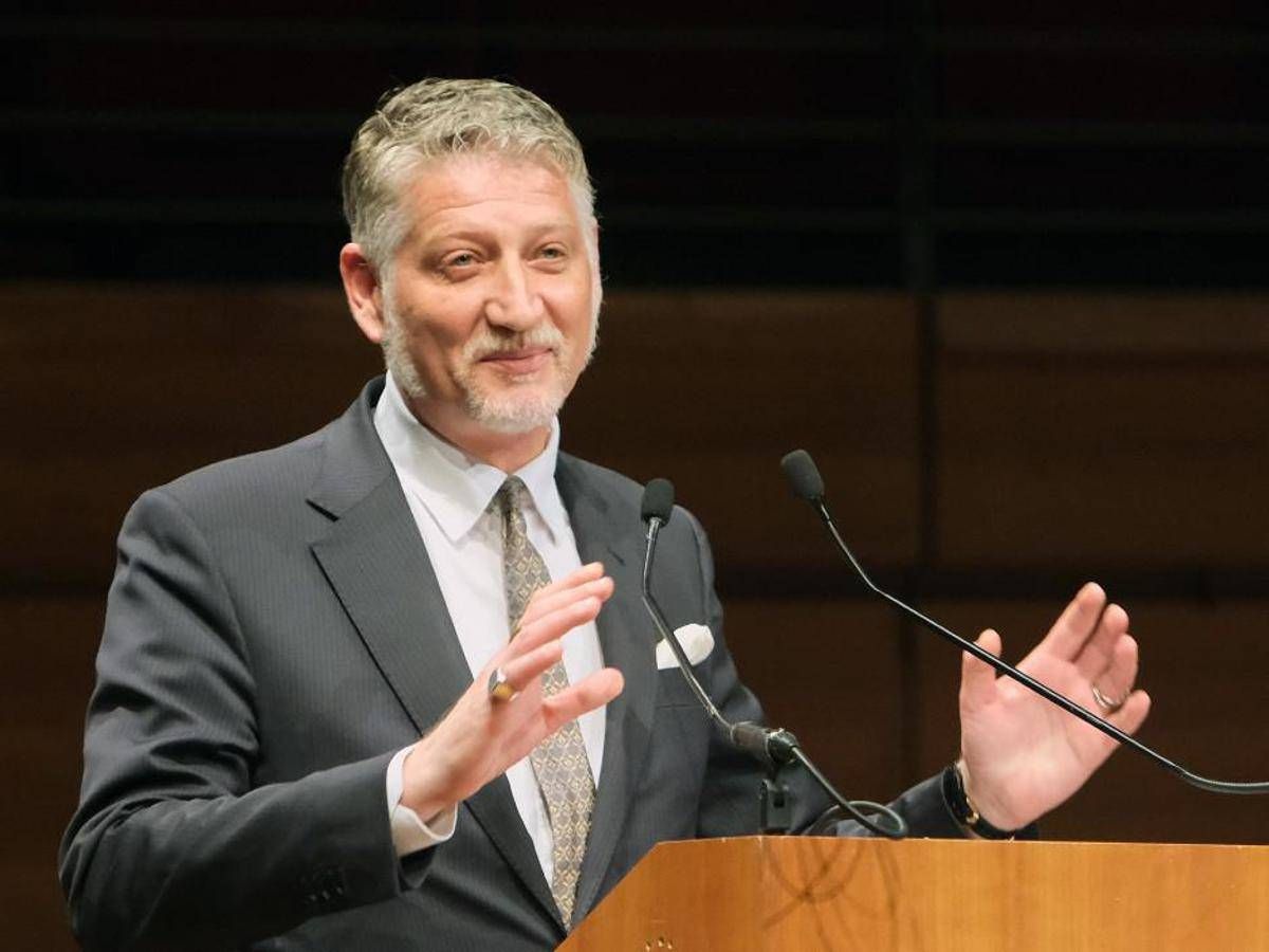 Premio Strega, ministro Giuli assente alla finale: "Forse da Amico della domenica sono diventato nemico" -