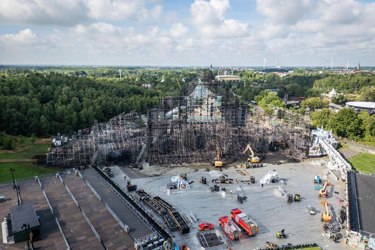 Tomorrowland, incendio distrugge il palco principale: ma il festival proseguirà - 