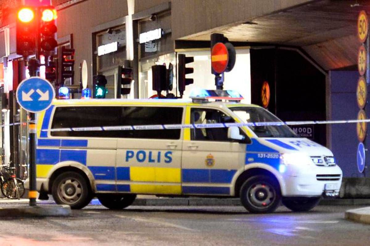 Svezia, auto investe pedoni su marciapiede nel centro di Malmo: feriti -