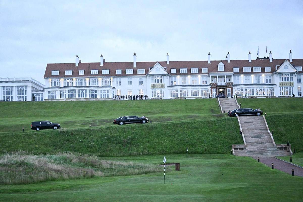 Dazi Usa, oggi l'incontro Trump-von der Leyen: faccia a faccia in Scozia nel golf club del tycoon -