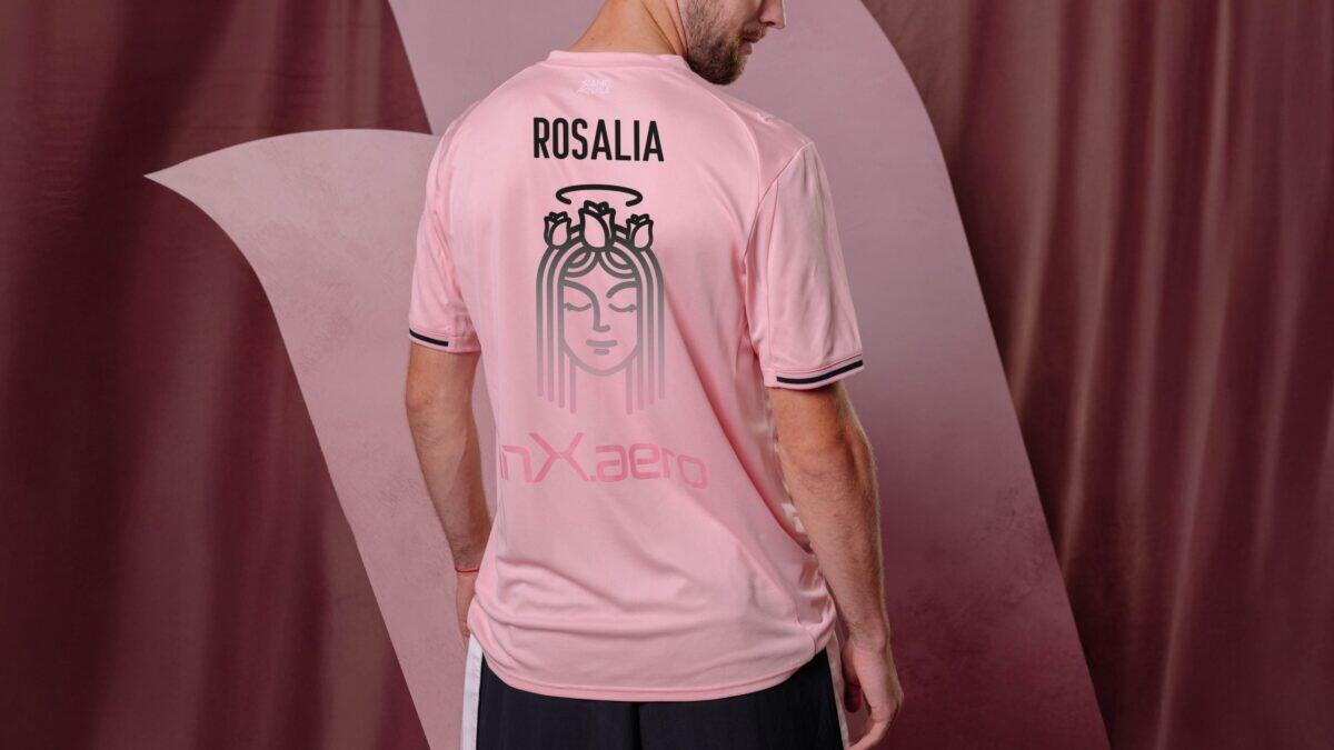 Palermo FC sorprende: i giovani calciatori portano il Carro di Santa Rosalia! | Scopri il legame inaspettato con la città! - 