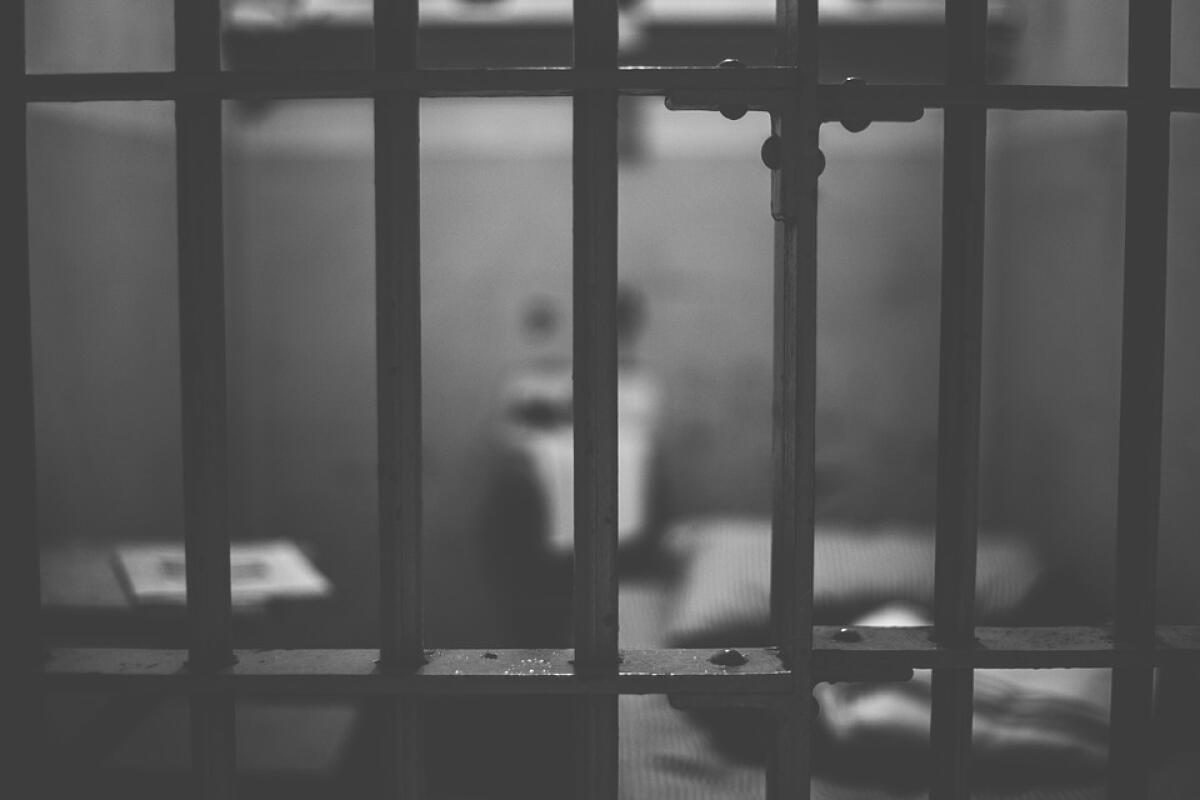 Rivolte e stupri al carcere di Prato | Gli orrori che nessuno si aspettava! - 