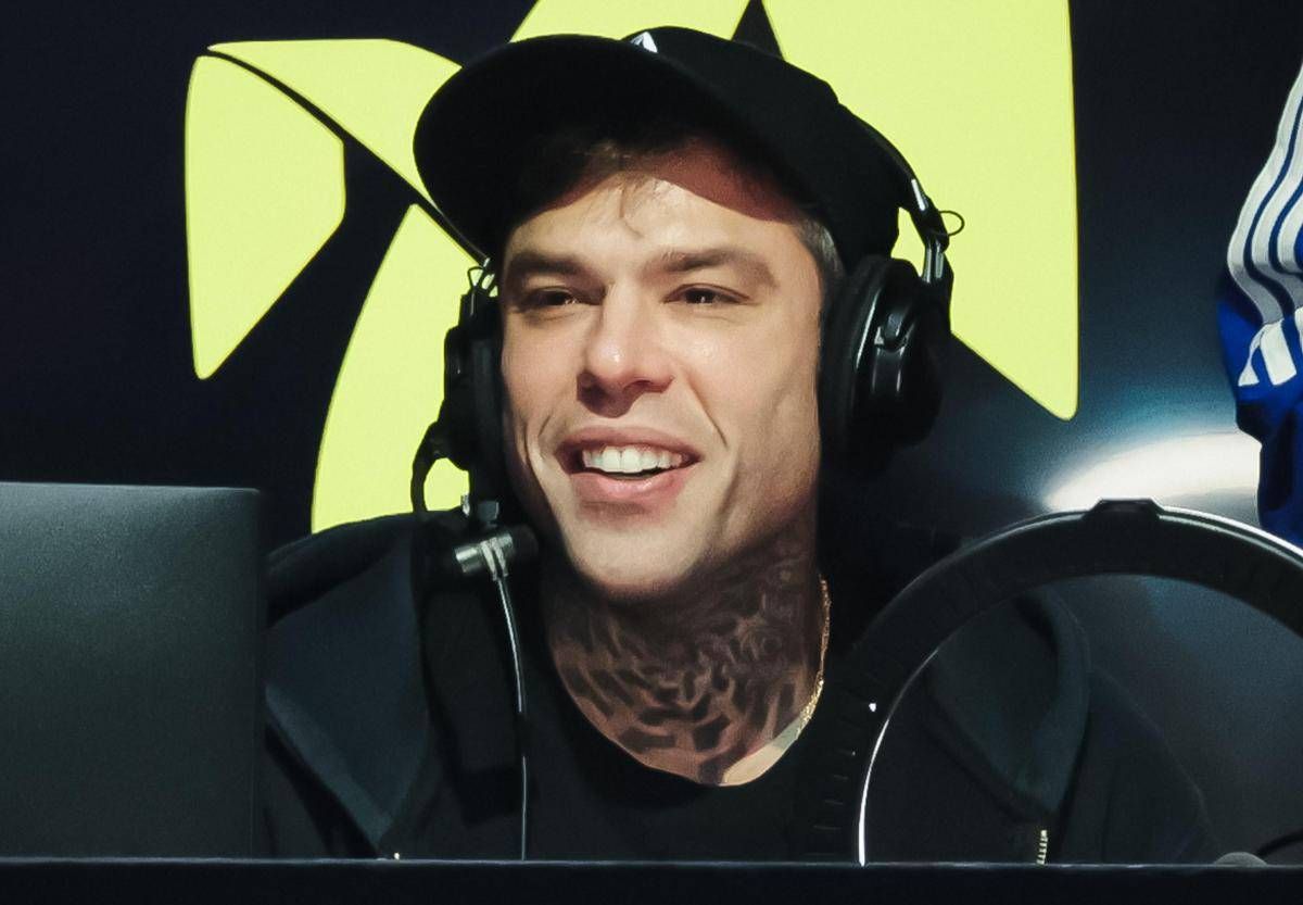 Fedez, 'lezione' a Ultima Generazione su aerei privati: "Rompete solo le scatole" - 