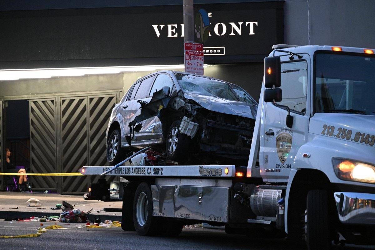 Usa, auto sulla folla a Los Angeles: 28 feriti, uno da arma da fuoco - 